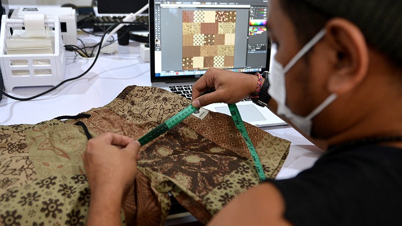 Produksi Batik Kekinian Bernuansa Kasual - Bagian 2