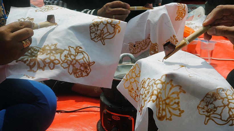 Belajar Membatik di Kampung Cibuluh Bogor - Bagian 1