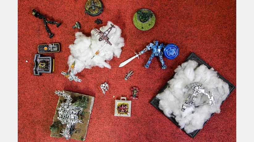 Kreatif, Kak Seto Ubah Limbah Korek Gas Jadi Robot Bernilai Ratusan Ribu Rupiah - Bagian 4