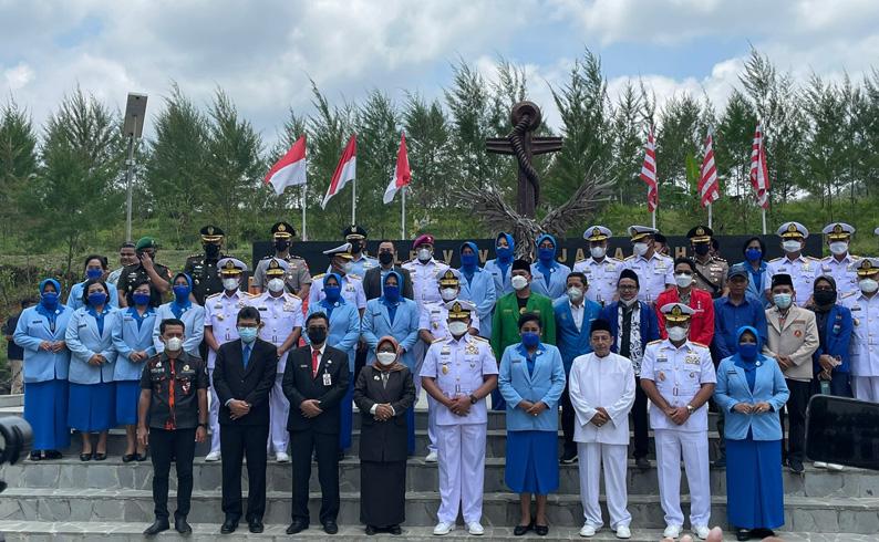HUT ke-76 TNI, KSAL Pimpin Ziarah Pahlawan Angkatan Laut di TMP Kalibakung Tegal