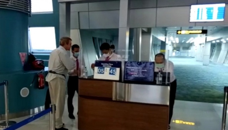 Dideportasi, WNA Kanada Ini Harus Tinggalkan Istri di Bali