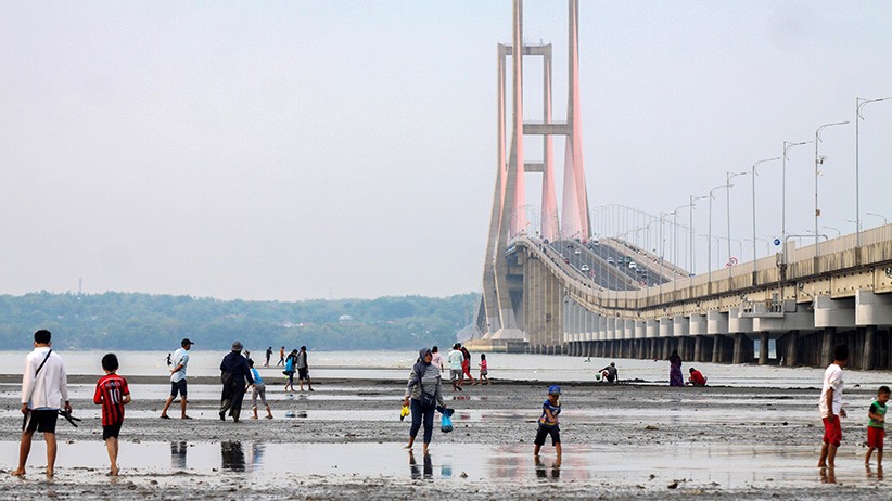 Fakta-Fakta Menarik Jembatan Nasional Suramadu, Terpanjang Di Indonesia ...