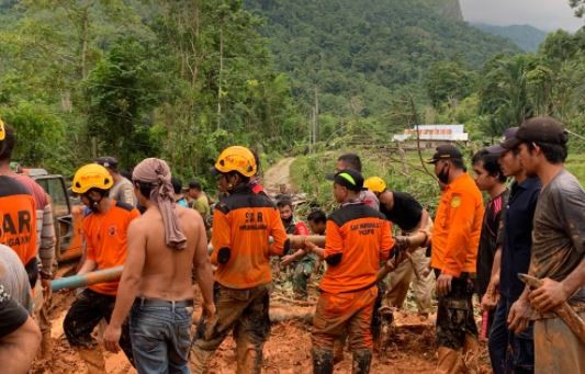 Tim SAR Temukan 4 Korban Tewas Longsor di Luwu, Semuanya Anak-Anak