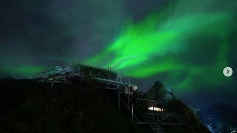Viral Cahaya Indah Mirip Aurora di Langit Menoreh, Ini Penjelasan Peneliti BRIN