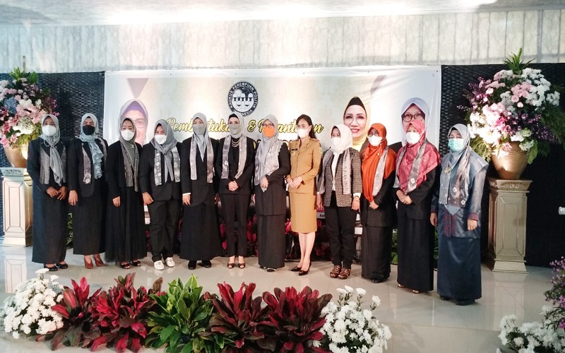 Anita Noeringhati Lantik 11 Pengurus DPC KPPI  di Sumsel 