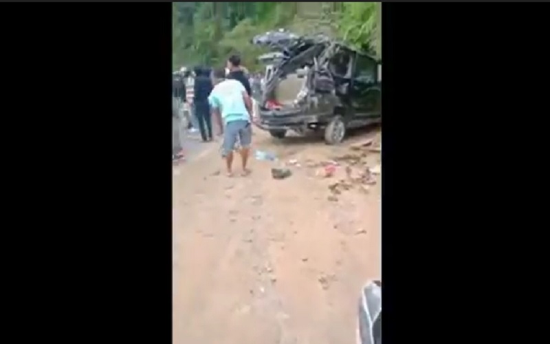 Minibus Terjun ke Jurang di Kawasan Wisata Pusuk Sembalun,  Satu Tewas