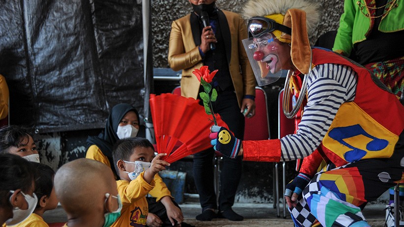Potret Komunitas Badut Hibur Anak-Anak Penyintas Kanker - Bagian 1