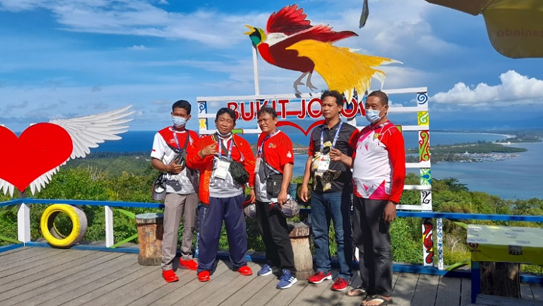 Bukit Jokowi, Jadi Pilihan Kontingen PON XX Papua untuk Berlibur
