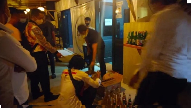 650 Botol Miras Disita dari Kafe, Resto, dan Hotel di Kawasan Wisata Sukabumi