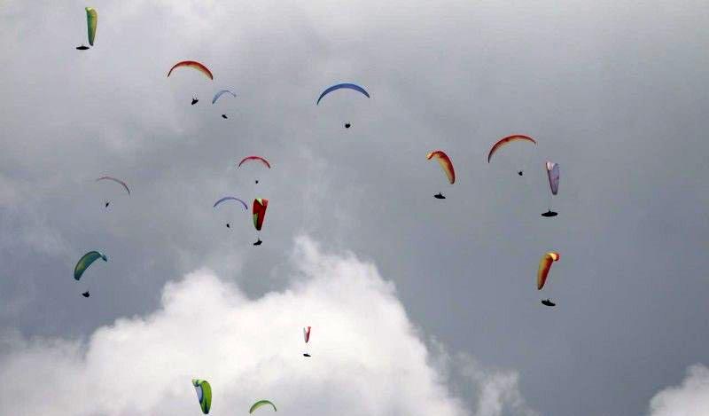  Jateng Urutan Pertama Lomba Paralayang pada 3 Nomor Lintas Alam di PON Papua