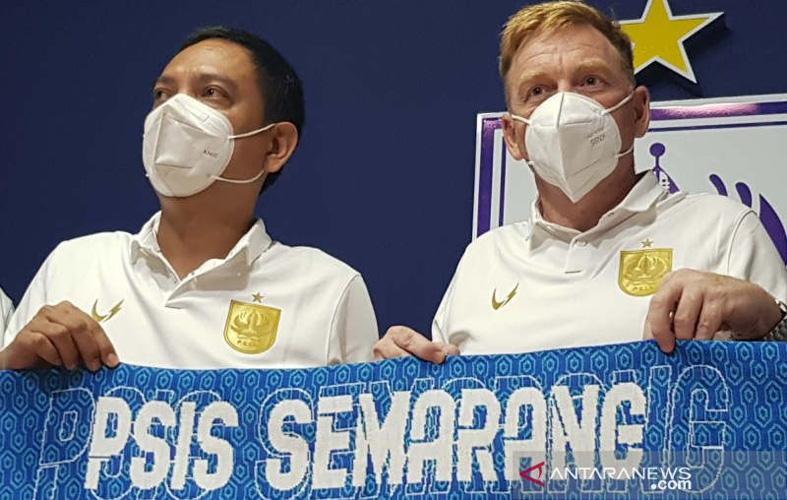 Resmi Jadi Pelatih PSIS, Ian Andrew Gillian Siap Penuhi Target Manajemen 