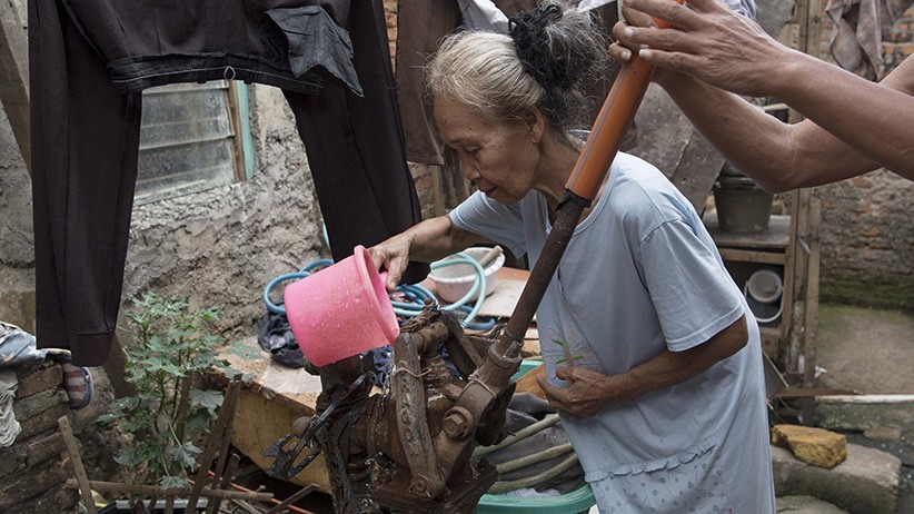 Warga Ibu Kota Diimbau Kurangi Penggunaan Air Tanah - Bagian 1