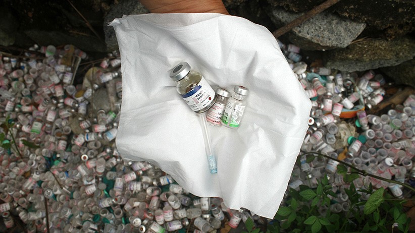 Penemuan Ribuan Limbah Medis, Jarum Suntik Bekas Berserakan di Jalan Kota Pontianak - Bagian 1