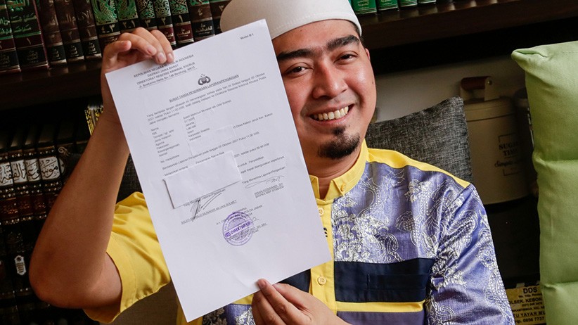 Pamer Bukti, Ustaz Solmed Laporkan Panitia Ceramah ke Polda Jabar - Bagian 2