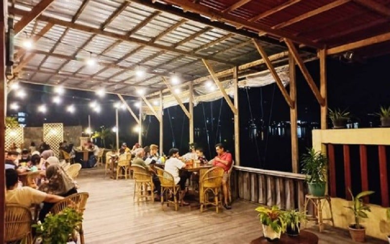 5 Tempat Makan di Ambon, Cocok Bila Ingin Cicipi Kuliner Khas Daerah