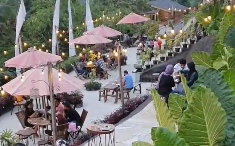 title Tempat Nongkrong di Ungaran yang Mengasyikkan Tempat Nongkrong di Ungaran yang Mengasyikkan