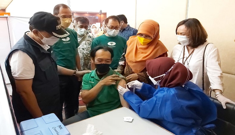 Vaksinasi Covid-19 Ditargetkan Selesai Akhir Tahun, Warga Bandung Harus Mau Divaksin