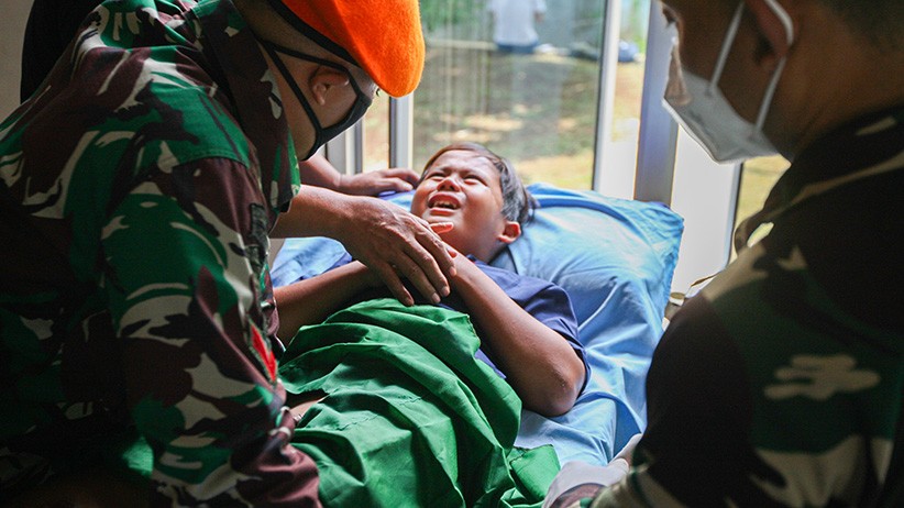 Wing 1 Paskhas bersama MNC Peduli Gelar Sunatan Massal - Bagian 3