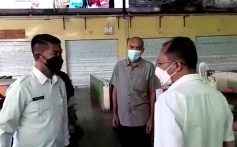 Viral Tukang Parut Kelapa Dirut PD Pasar Medan Marahi Bawahan, Kesal Lihat Pasar Semrawut