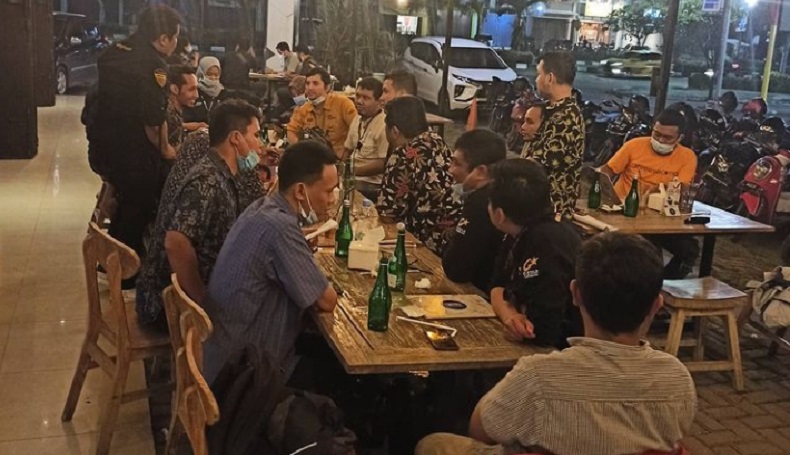 Tempat Nongkrong di Karawang, Bikin Lupa Pulang