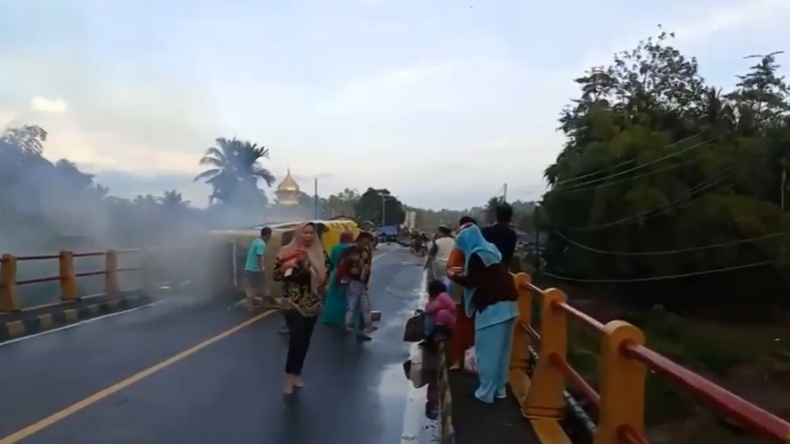 Bus di Padang Pariaman Terguling, Pelajar SMK Tewas Kena Senggol