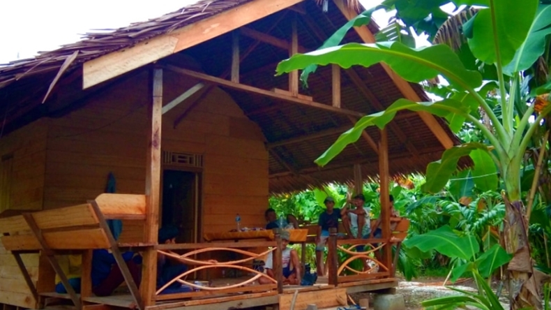 Hotel Murah di Kepulauan Mentawai, Bisa Rebahan Sambil Lihat Bule Surfing