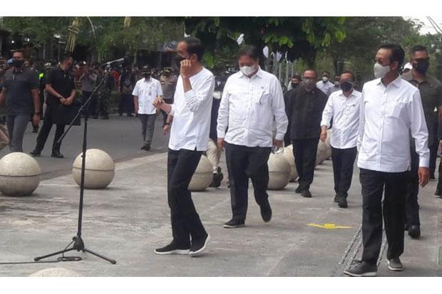 Di Malioboro, Presiden Jokowi Resmikan Bantuan Tunai untuk PKL 