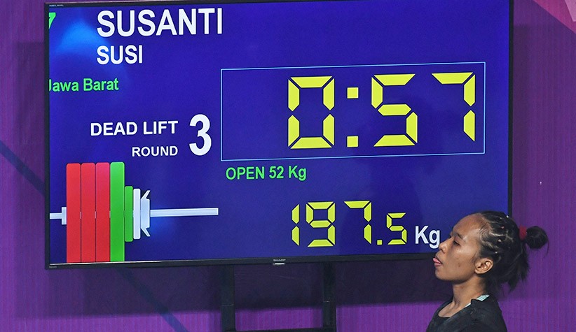 Momen Lifter Jabar Susi Susanti Pecahkan Rekor Asia Angkat Berat - Bagian 3