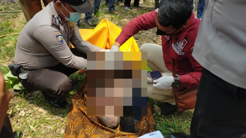 Ada Mayat Tanpa Identitas Gosong, Warga Way Kanan Geger 