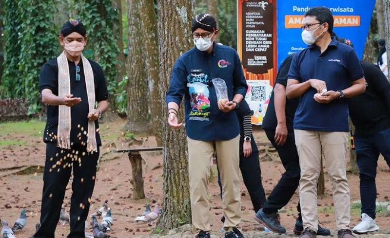 Susah Dapat Sinyal Internet, Menparekraf Kesulitan Akses PeduliLindungi di Bantul