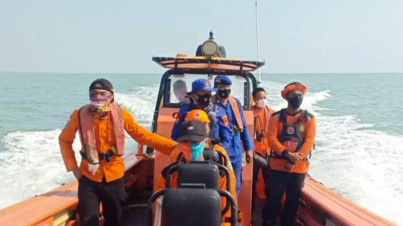 Tak Kunjung Ketemu, Pencarian Nelayan yang Tenggelam di Lampung Dihentikan