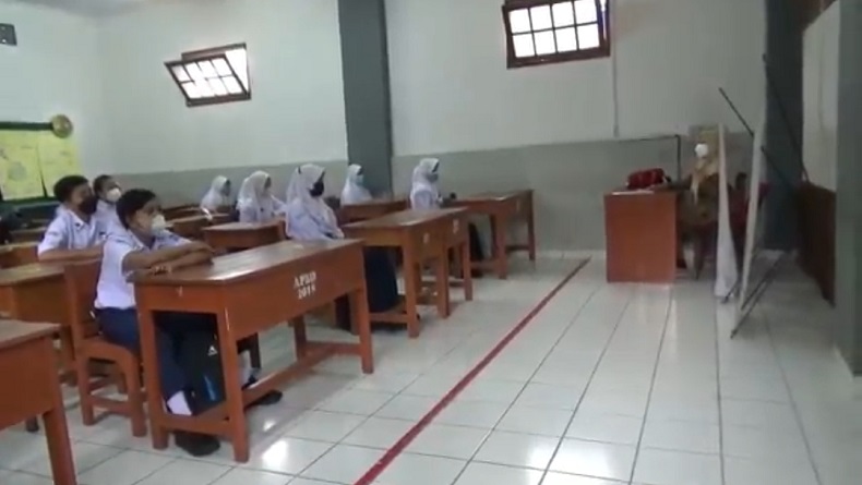 PTM 22 Sekolah di Cimahi Dihentikan, Ditemukan Kasus Positif Covid-19