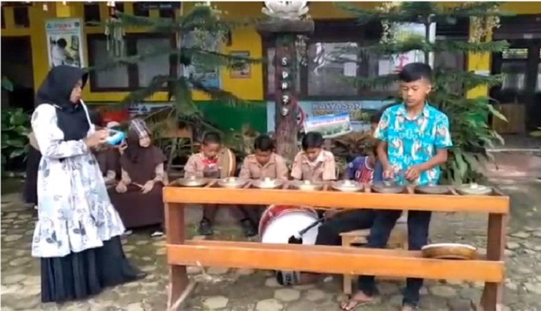 Cerita Susi Guru Honorer di Payakumbuh Lolos PPPK setelah 14 Tahun Mengabdi