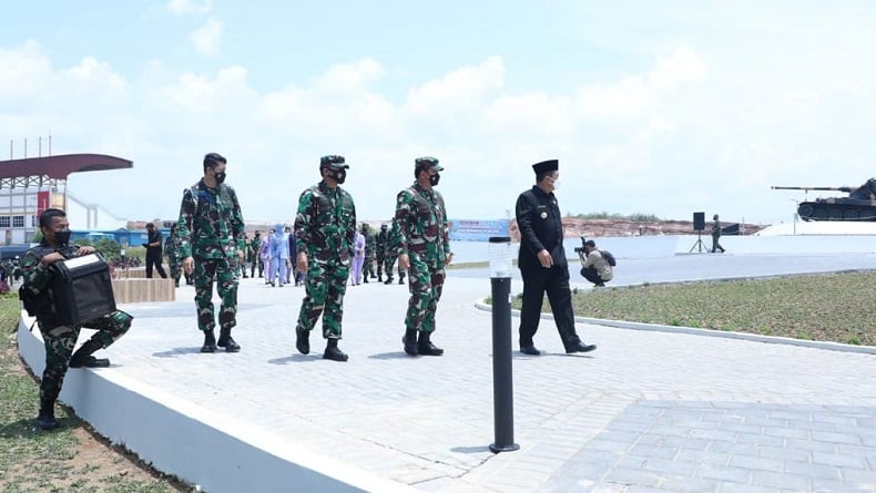 title Panglima TNI Resmikan Markas Kogabwilhan I, II, III dan Monumen Tri Matra di Tanjungpinang Panglima TNI Resmikan Markas Kogabwilhan I, II, III dan Monumen Tri Matra di Tanjungpinang