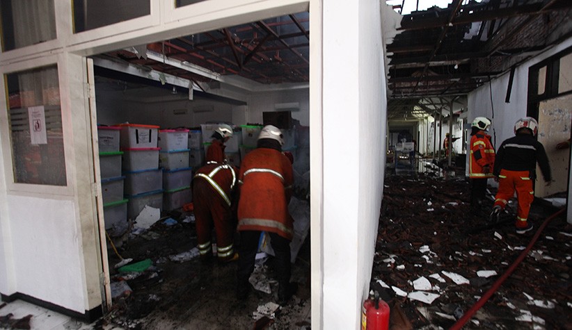 Ruang Penyimpanan Dokumen Kementerian PUPR Ludes Terbakar - Bagian 1