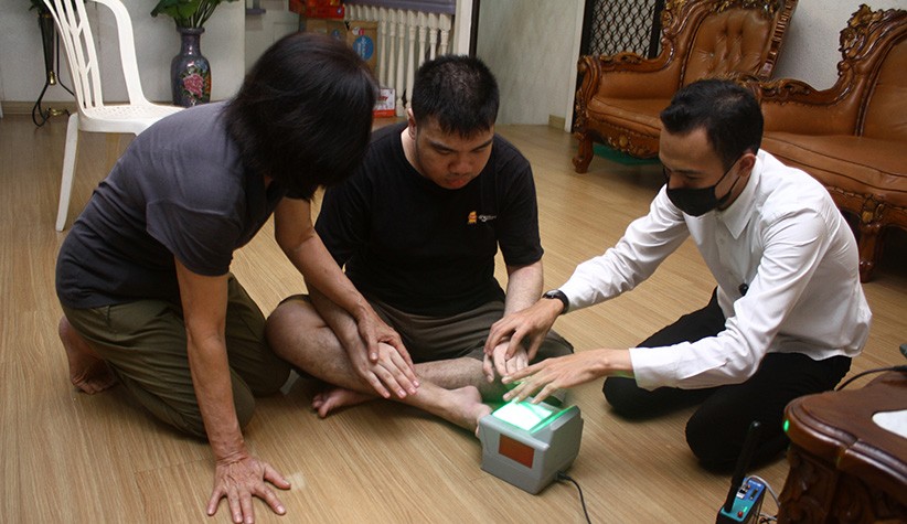 Disdukcapil Jemput Bola Rekam E-KTP di Rumah Warga Berkebutuhan Khusus - Bagian 2