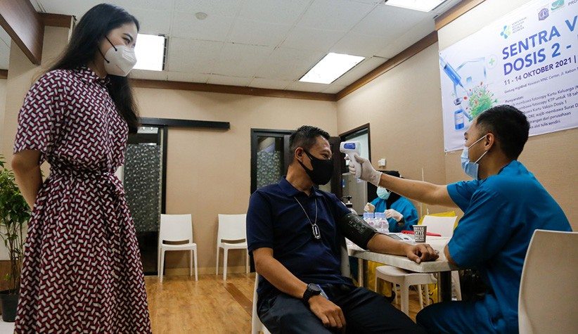 Jessica Tanoesoedibjo Tinjau Sentra Vaksinasi Dosis 2 MNC Peduli - Bagian 1