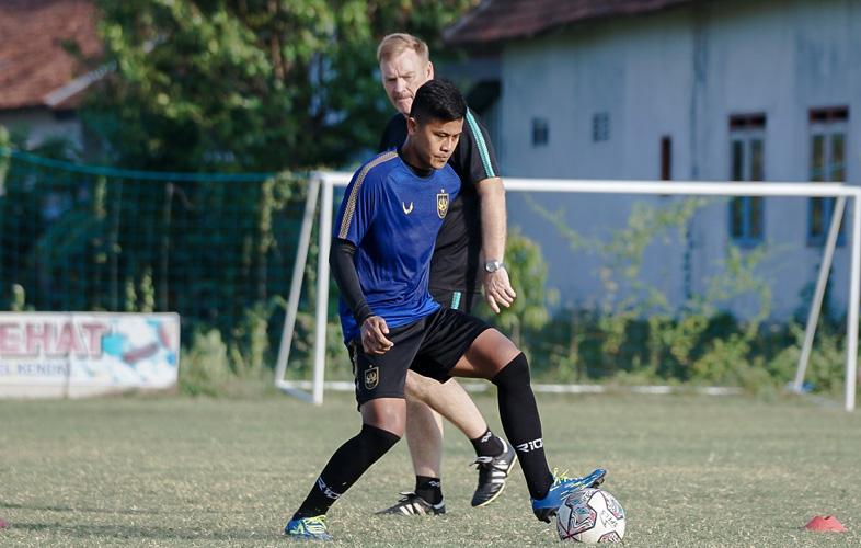 Pelatih PSIS Sebut Persik Kediri Tim Promosi yang Bagus, Harus Tetap Diwaspadai
