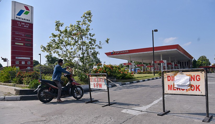 BBM Langka, Kendaraan Antre Panjang di SPBU Kota Medan - Bagian 3