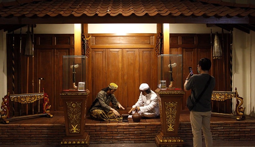 Melihat Koleksi Museum Keris Nusantara, Ada Pusaka Hibah dari Presiden Jokowi - Bagian 2