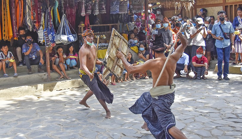Pariwisata Lombok Bangkit, Wisatawan Domestik Mulai Berdatangan - Bagian 1