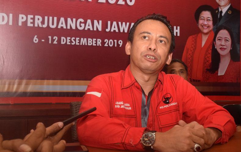 Petinggi Pdip Jateng Yakini Polemik Banteng Vs Celeng Tak Ancam Soliditas Partai Bagian 1<script async src=