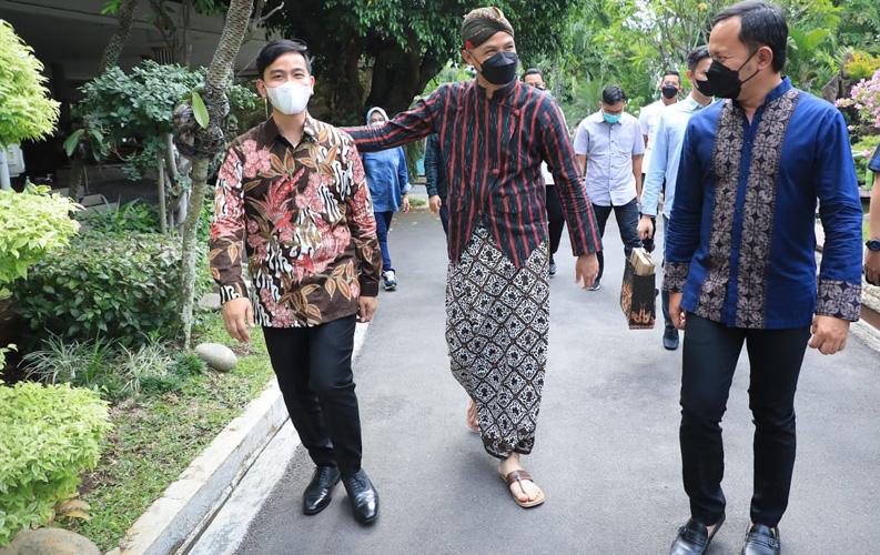  Ngobrol bareng Gibran dan Bima Arya, Ganjar: Senang Sekali Saya Dikunjungi 2 Wali Kota Hebat