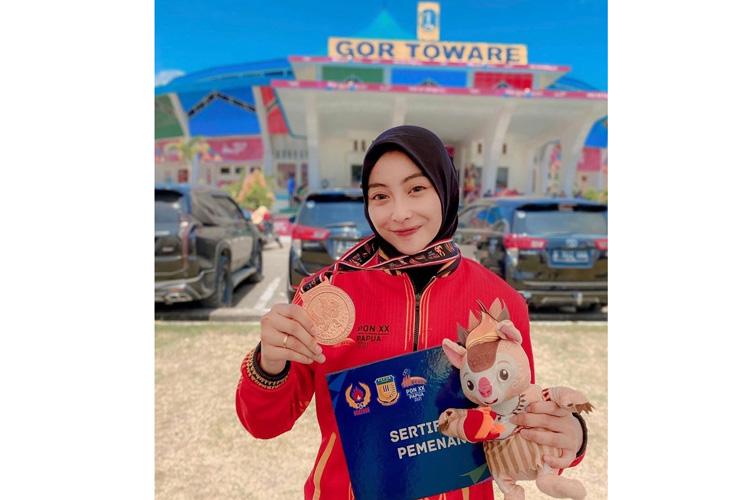 Ini Sosok Nadia Haq Umami Nur Cahyani, Pesilat Cantik sedang Hamil Raih Perunggu di PON Papua