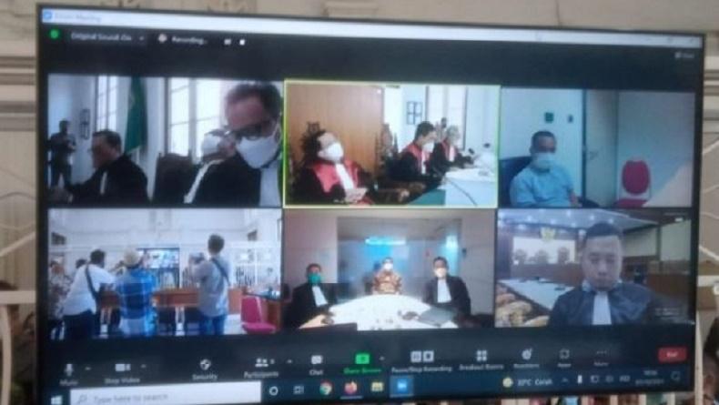 title Sidang Nurdin Abdullah, Mantan Kacab Bank Langsung Bakar Buku Rekening usai OTT Sidang Nurdin Abdullah, Mantan Kacab Bank Langsung Bakar Buku Rekening usai OTT