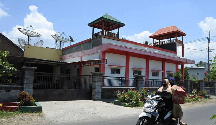 Rumah Ini Dijadikan Pembuatan Konten Hoaks, Direktur TV Swasta Lokal Ditangkap - Bagian 1