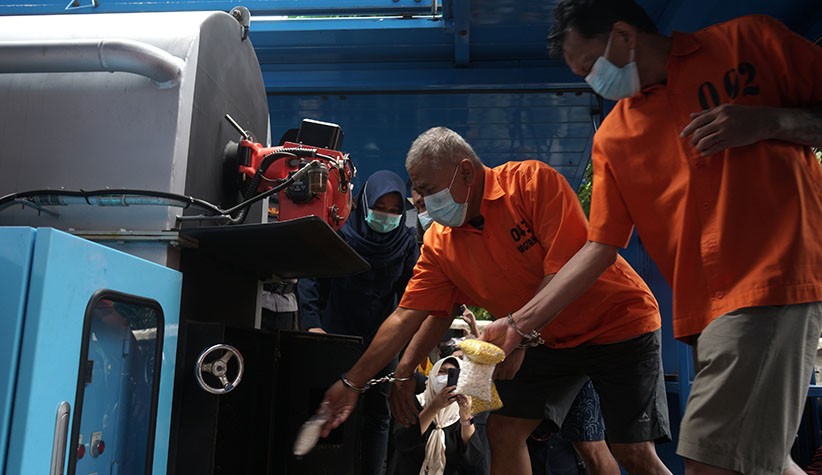 Puluhan Juta Butir Obat Keras Ilegal Dimusnahkan Polda DIY - Bagian 2