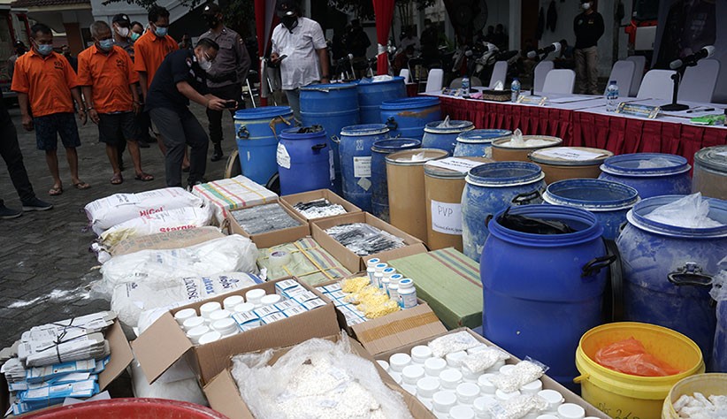 Puluhan Juta Butir Obat Keras Ilegal Dimusnahkan Polda DIY - Bagian 1