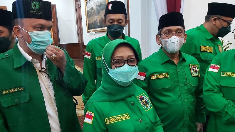 title PPP Jatim Gelar Pertemuan Tertutup dengan Gubernur Khofifah, Ini Hasilnya PPP Jatim Gelar Pertemuan Tertutup dengan Gubernur Khofifah, Ini Hasilnya