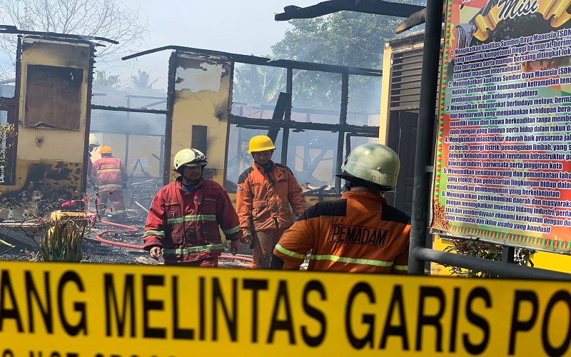 SDN 118 Pekanbaru Kebakaran saat Proses Belajar Mengajar